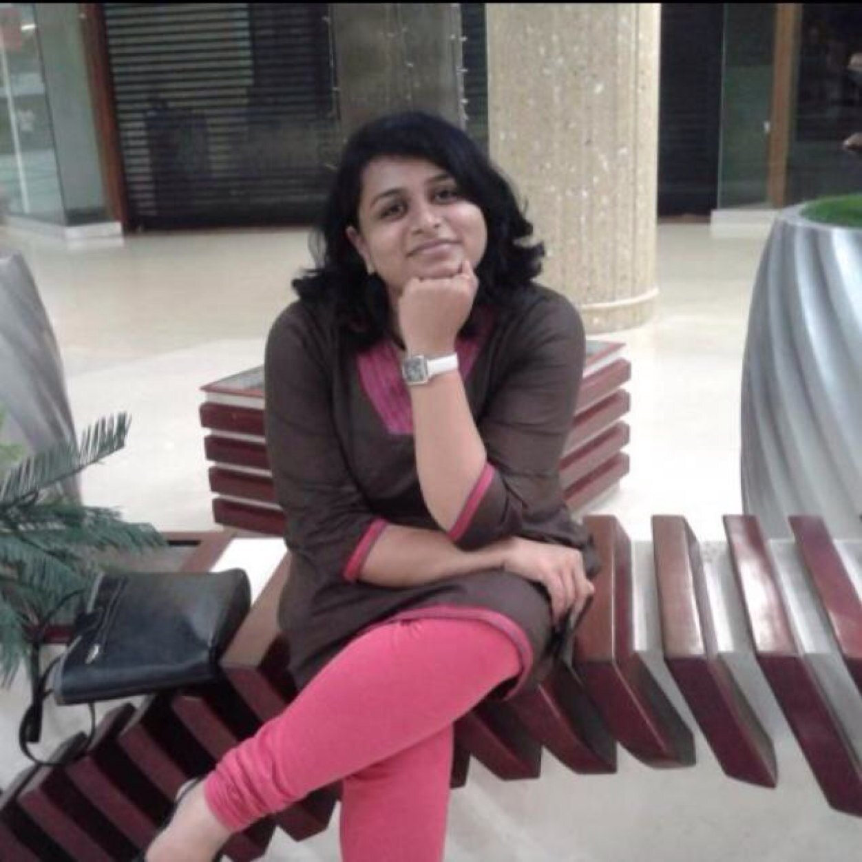 Mamoni2010's profile picture. 