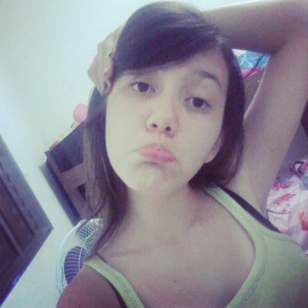 Sou lovatic e crente tenho 12 years moro em sp eetc.