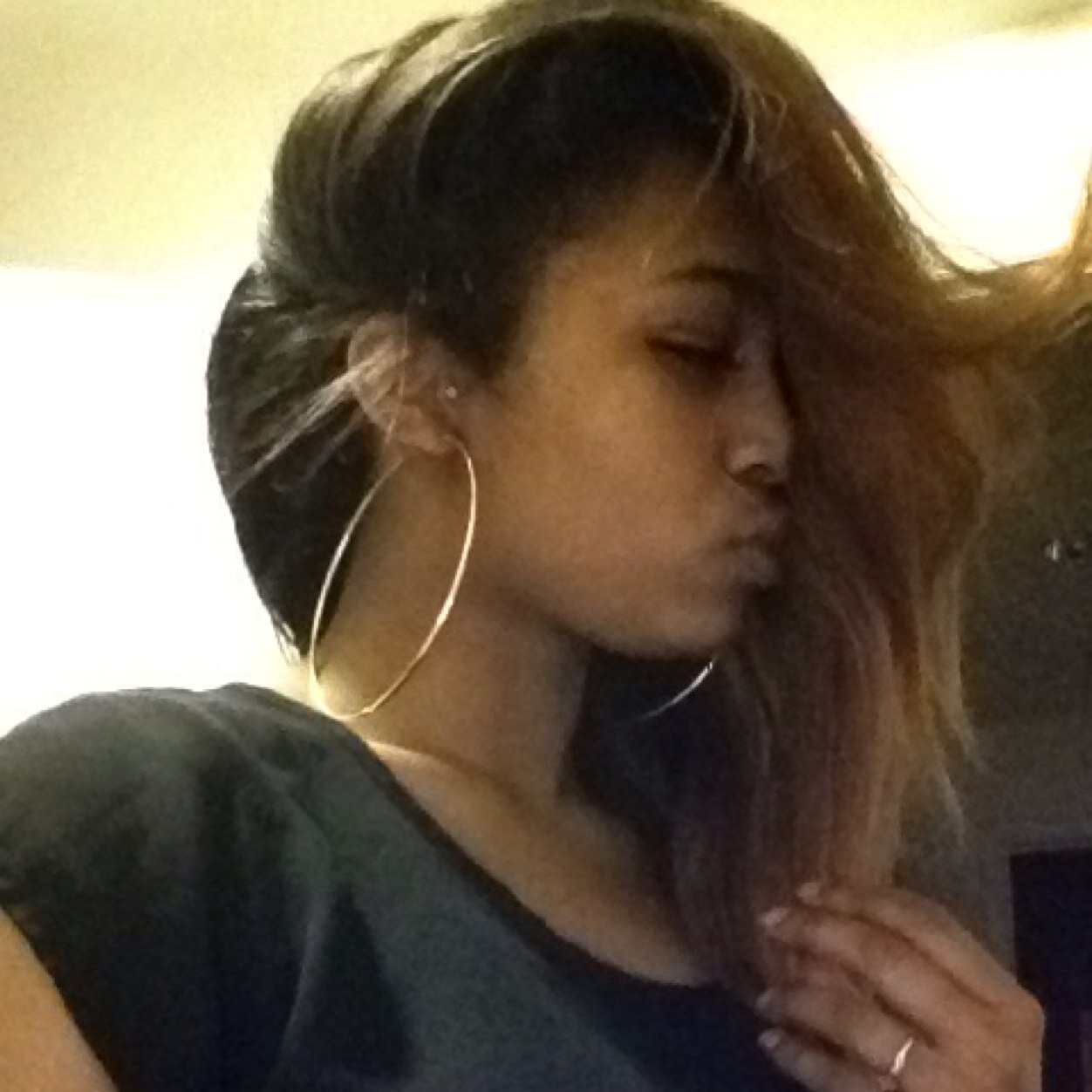 IN LOVE FOLLOW ME, BROKEN HEART FOLLOW ME, MISS YOUR LOVER FOLLOW ME INSTAGRAM: 2HOT4_THAPIC