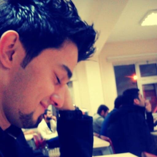 Tecrübe acımasız bir öğretmen olabilir. Ama öğrenirsin. Hem de öyle bir öğrenirsin ki !