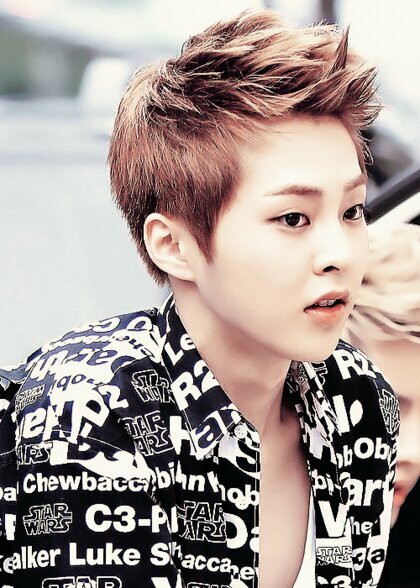 okexiumin's profile picture. EXO's Kim Minseok. Known as Xiumin or Baozi. 1990년