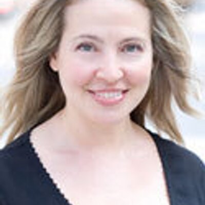 Alexandra Barzvi on Muck Rack