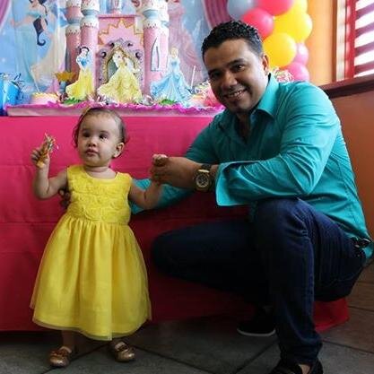 Soy Distribuidor autorizado de Royal Prestige. Llámame al 809-263-7438 / 809-958-8922 para una demostracion.