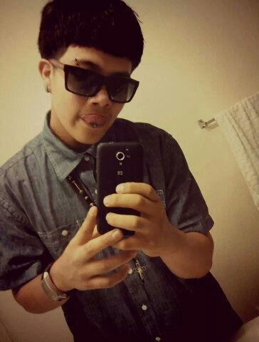 Single /(^.^)\