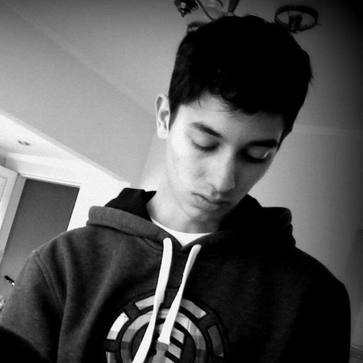 Joezerabimael02's profile picture. 