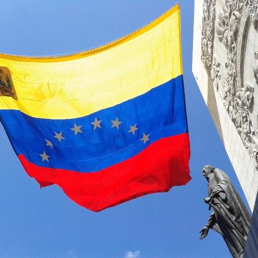 Venezolano, medio anarquista, no creo en nada! Libre pensador y crítico hasta la médula. La sub normalidad abunda y domina el planeta