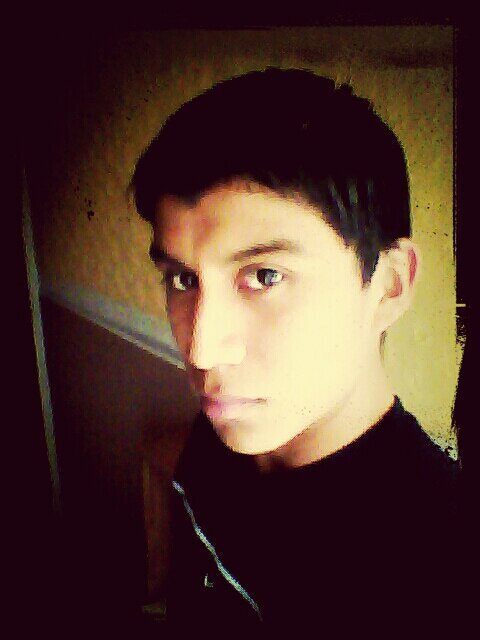 jair.flores.988373@facebook.com