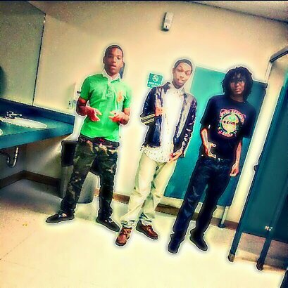 Go Follow My Big Brother @Polo_4YOhoeDOE1