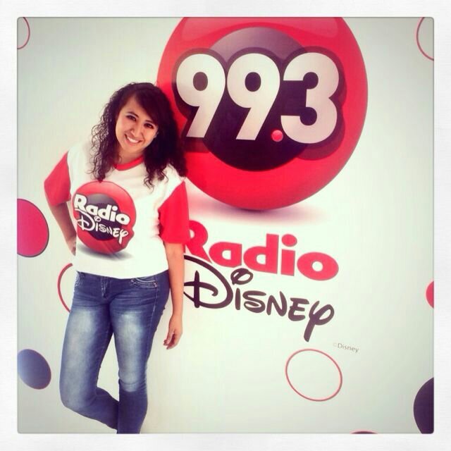 Busca a nuestra querida @LuRnandez en las calles de la ciudad de lunes a viernes de 9 am a las 13 hrs porque anda con toda la actitud regalando muchos premios