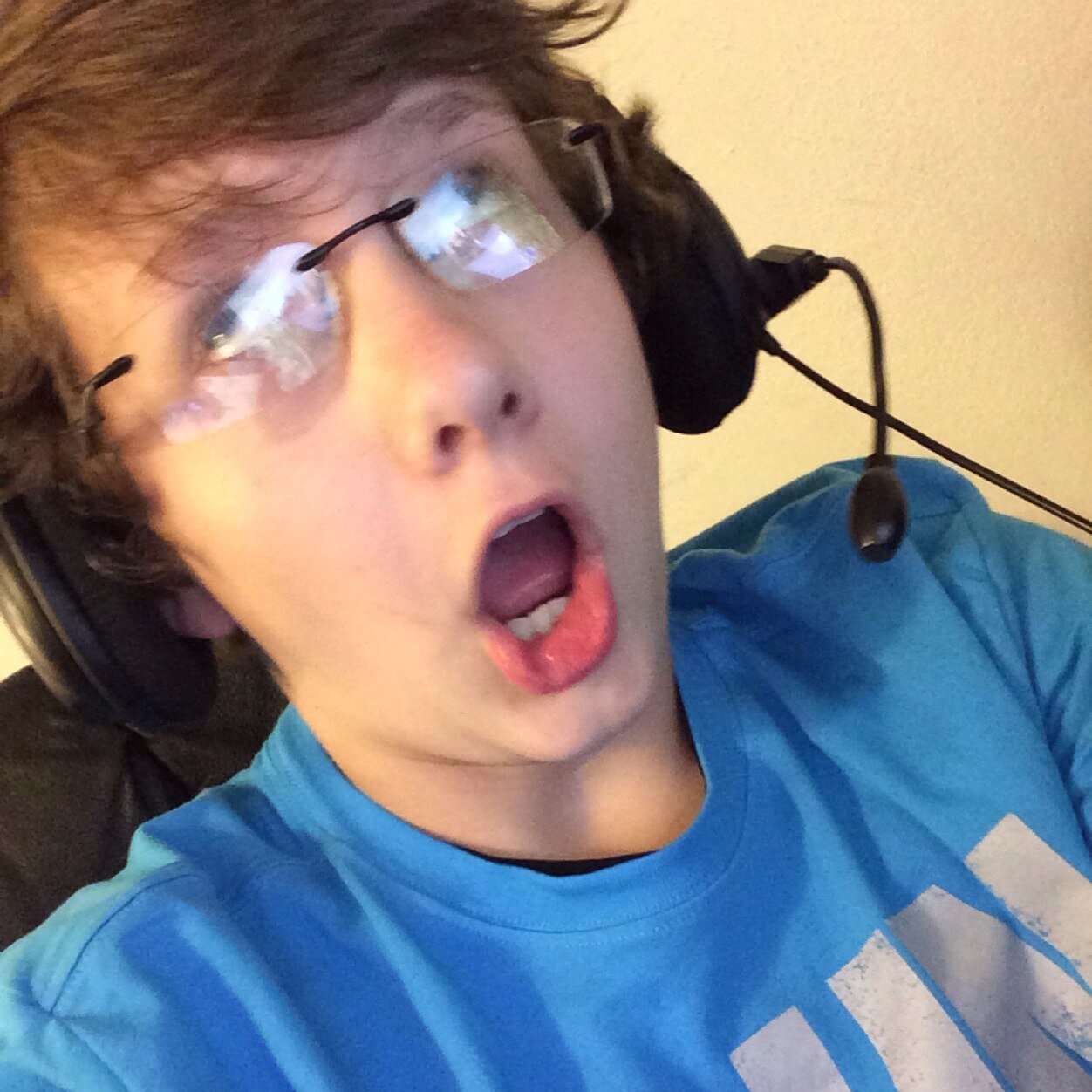 Feeder/trickshotter for Kniphyn clan/Kyn http://t.co/iJdy80EiRm. http://t.co/f5JVRwyscj
