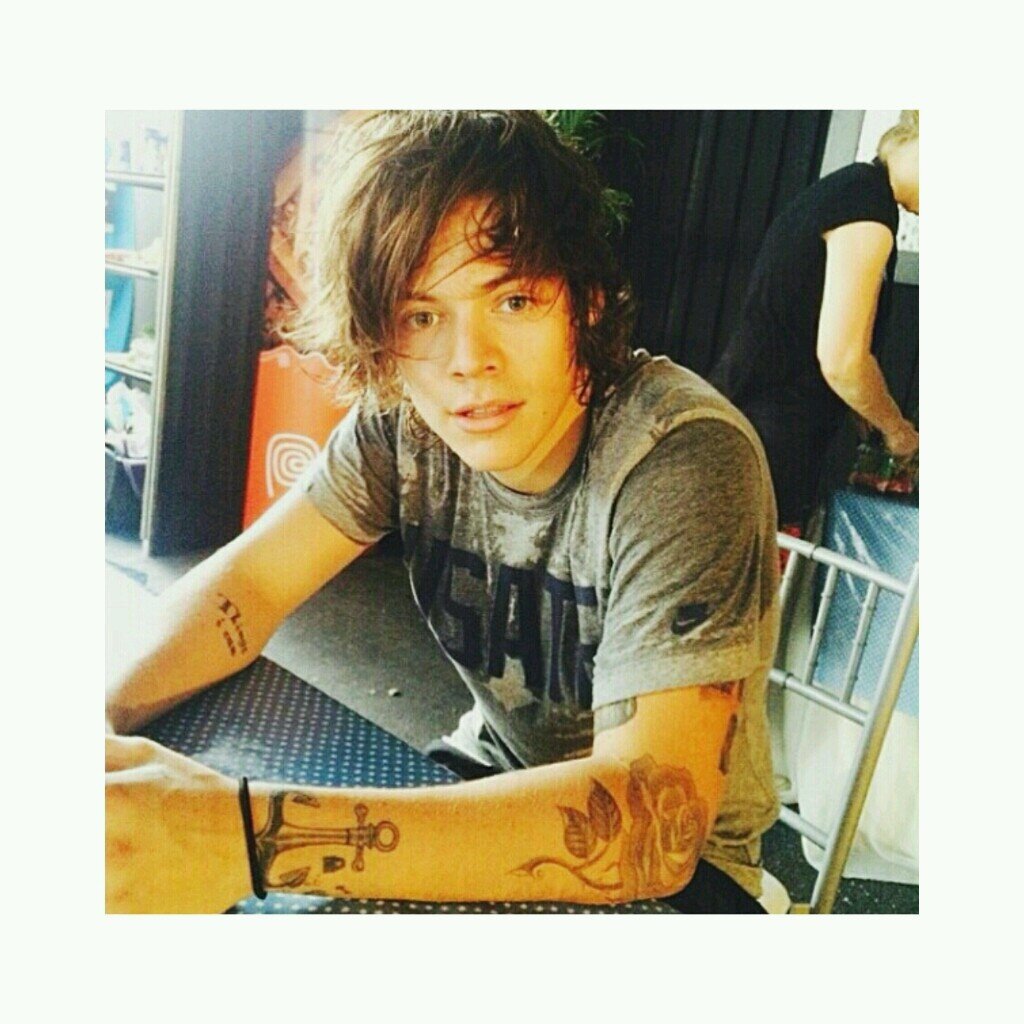 FUCK YOU IF YOU ARE NOT HARRY STYLES. IF YOU ARE, THEN FUCK ME.
