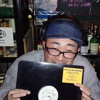 レコード好きの会社員。