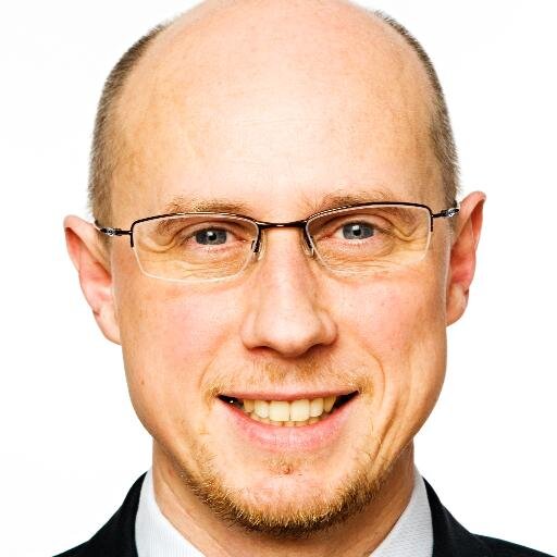 Leidenschaft: Zusammenhänge entdecken & nutzen  Heute: Unternehmer A & O-Psychologie  http://t.co/OewjmLMSGC  Früher: Vorstand Marktforschungsinstitut
