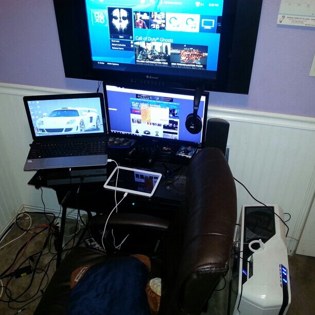 Owner of @WC_PS4_Tourneys and Unify Gaming | GT: WCG_BOLT | California | Bae: @Kontrollsaac | Duo: @Krazify- |