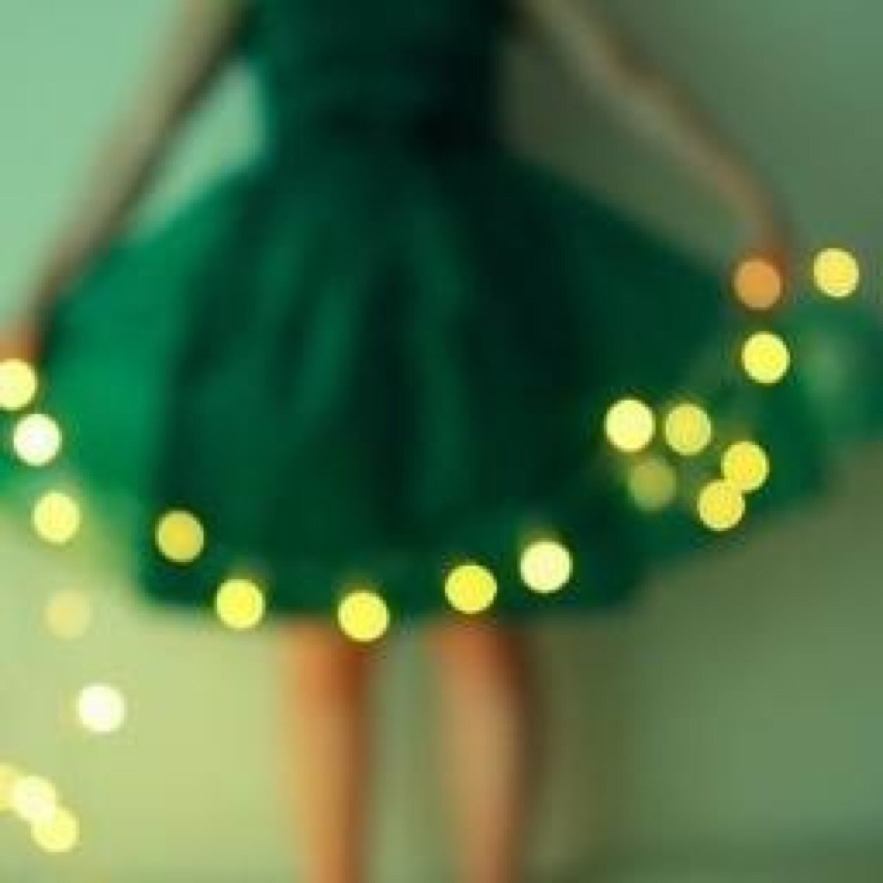 ✨She who leaves a trail of glitter is never forgotten✨ Green, Soccer, Coffee, Sleep, Twitter, Prep.