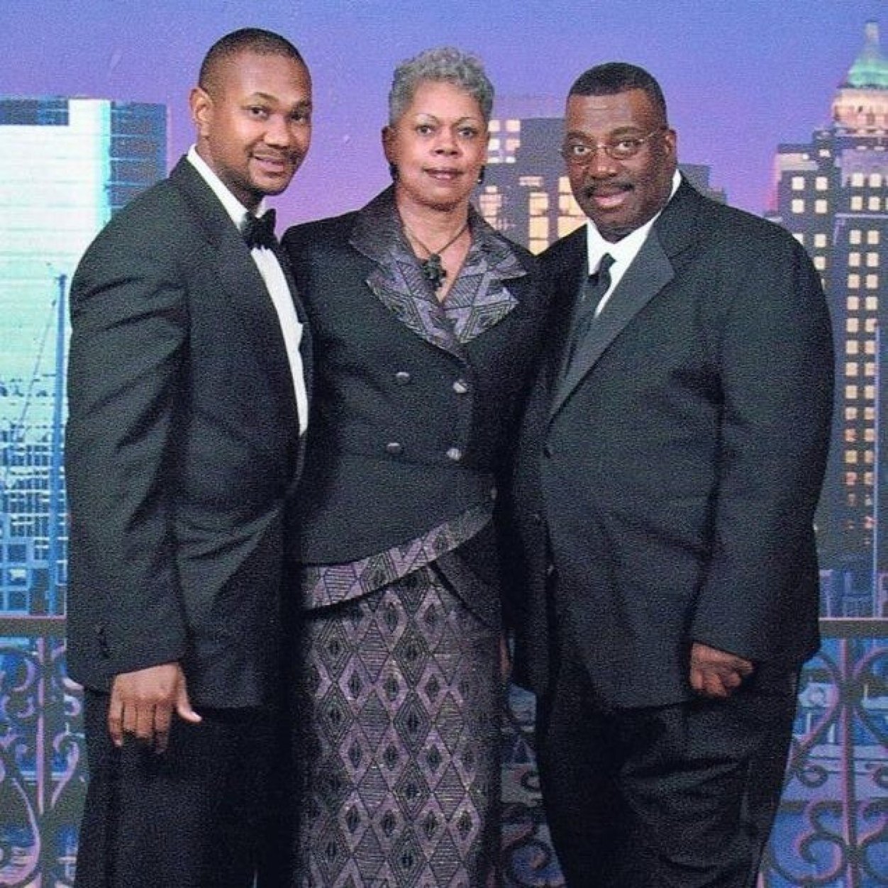 isreal418's profile picture. 