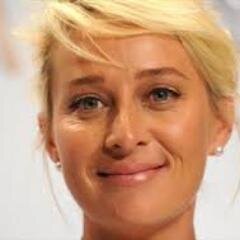 An unauthorised twitter for Asher Keddie, not associated with Asher or Channel 10.  Asher is a well accomplished actress, best known for her role in Offspring.