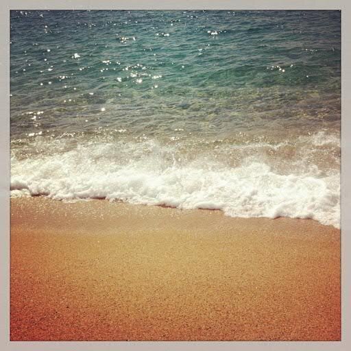 carolecapochich's profile picture. Community Manager.
En vrai, je suis payée pour passer ma journée sur les Internet. 
#CM #Poitiers #Niort  #NouvelleAquitaine #NEOMABs
Mon CV ⏬⏬⏬