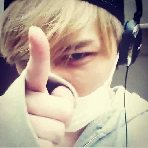 อันยองครับ! ผมแจจุงฮาเร็มบอทนะครับ หล่อ รั่ว และจนมาก(?) ผมไม่หยิ่ง ไม่กัดครับ มาคุยกับผมเยอะๆนะครับ `°020313 #HAREMFAM♥