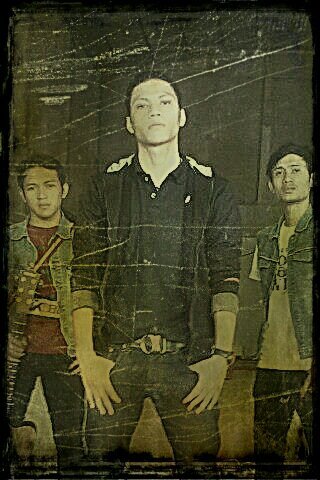 chandra_themusi's profile picture. vocalis at #TheMusiBand follow us @themusi_band