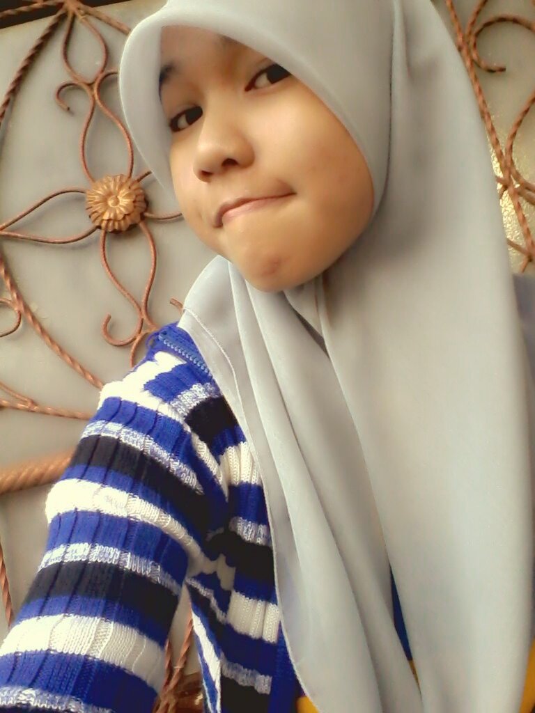 Welcome My Profile Sri Rahayu :* Gue itu Ravers Karawang Hobby Gue Shopping :* haha You Mention pasti Gue Follback :D oke See you :*