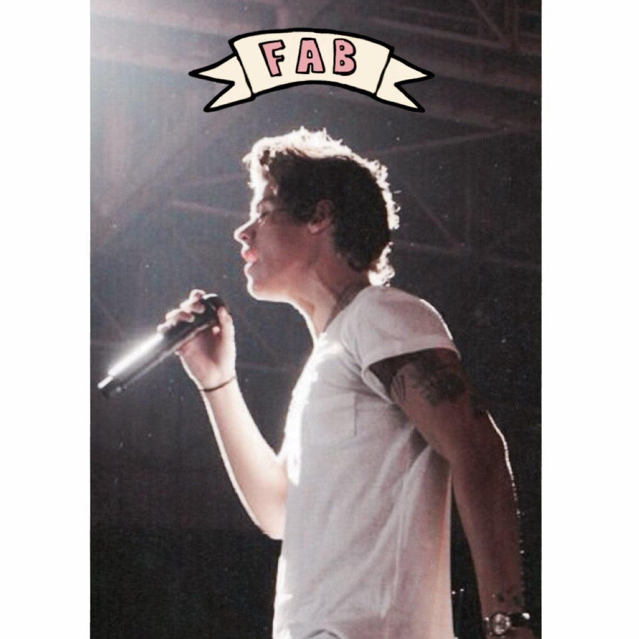 hi you're beautiful and your sunshine wants to do the nasty with you don't forget it xx @HARRYKENYANOT