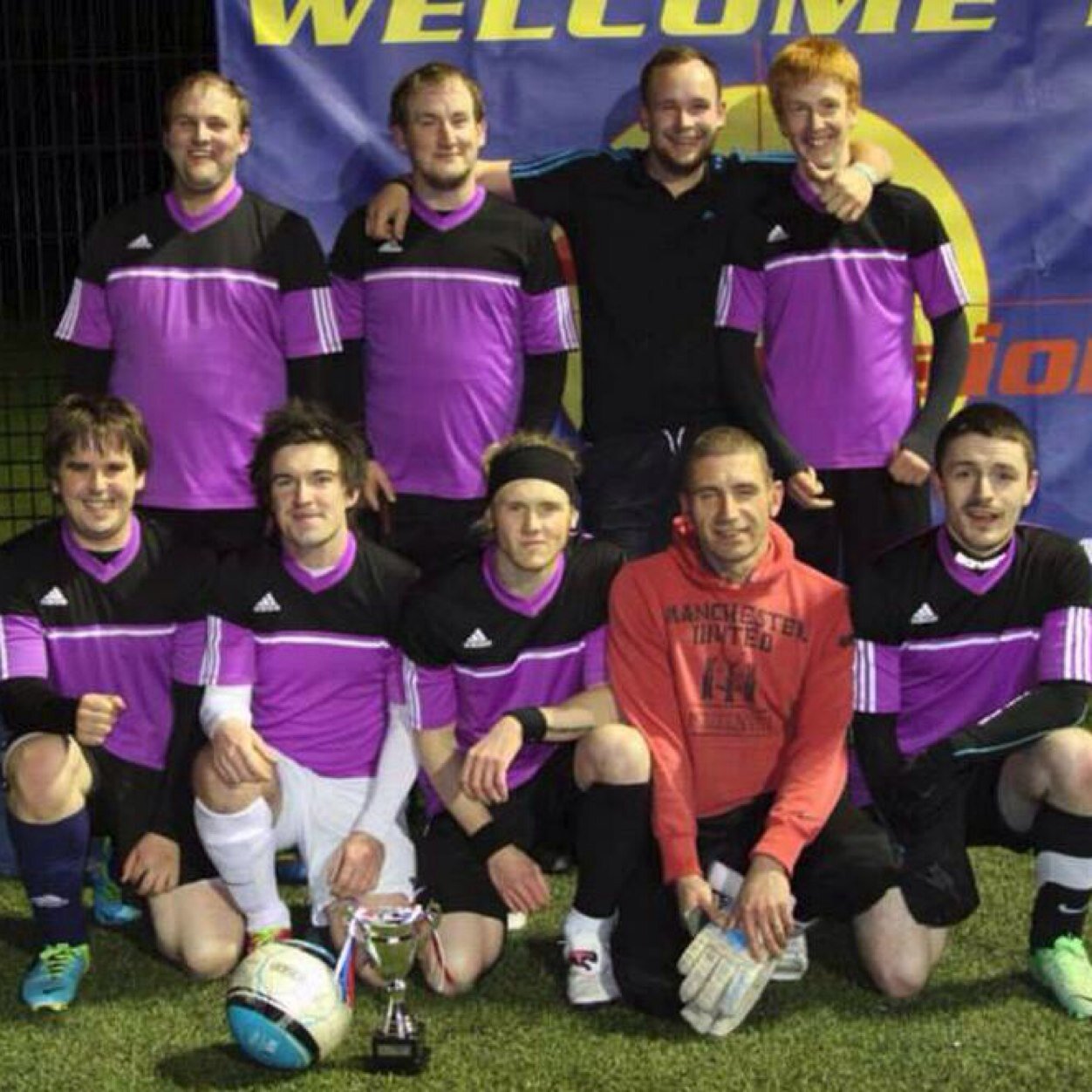 gtingle22's profile picture. Man u and hereford united for life , football is my pain but the real bruiser is my job as a bouncer