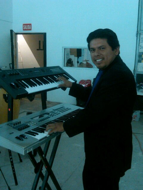 Soy músico arreglista soy profesor