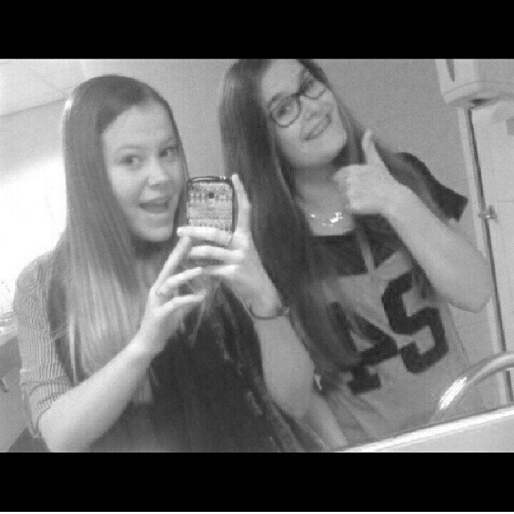 3Tl~14jaar~handbal geel-zwart B1~Life is to short, to wait♡~@IsNikkix