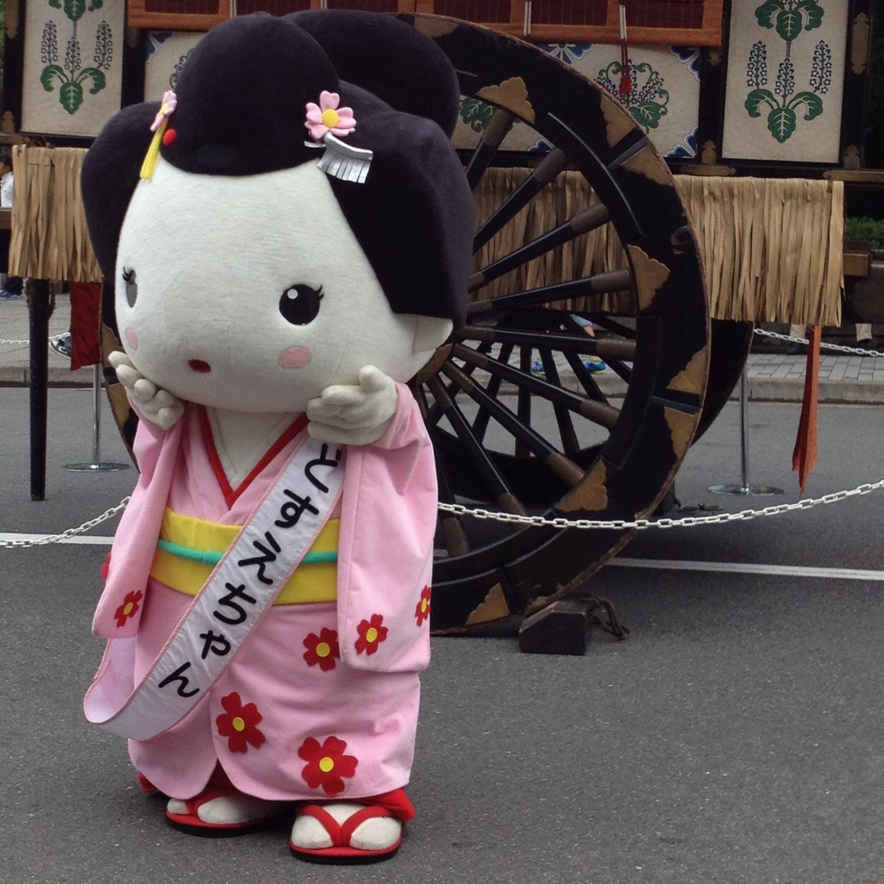 ✨ご縁に感謝✨

🎶音楽&自然哲学📚お勉強しています❣

 愛猫 ｷｼﾞﾄﾗ ﾀｰｸﾝ&ﾁﾋﾞﾀのﾏﾏクータンです❣
よろしくお願いします🤗

ぼちぼち つぶやきます☺✨