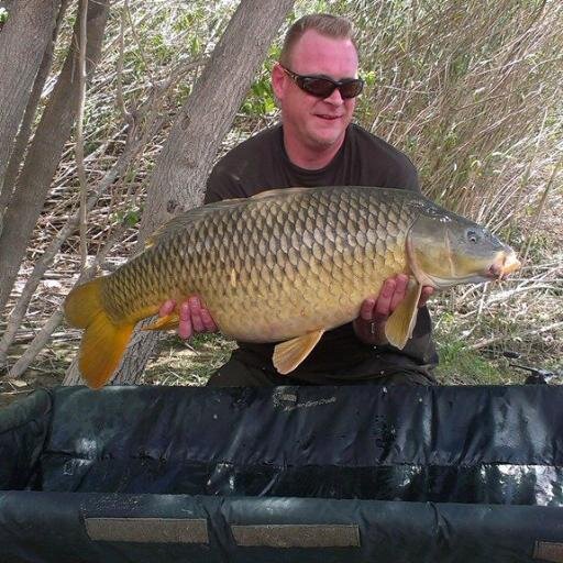 Privately-owned & family-run Fishery / Hunting estate on the Lower River Ebro Spain, Specialising in  Catfish & specimen Carpfishing Holidays, More info visit..