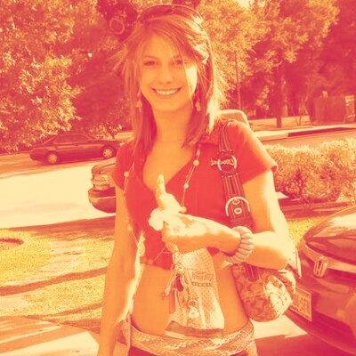 Travelling. Fashion. Music. And beach life. Santa Cruz. Single. Bisexual. Russion roots. I follow back. фолловинг
