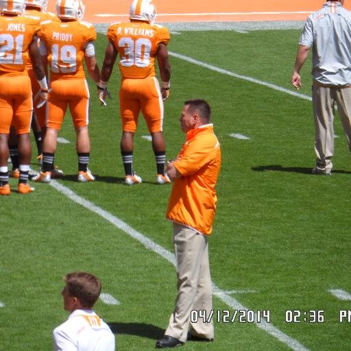 Supporting the best coach in the world to help build UT BrickByBrick To The Top. #1 BUTCH JONES Go Vols