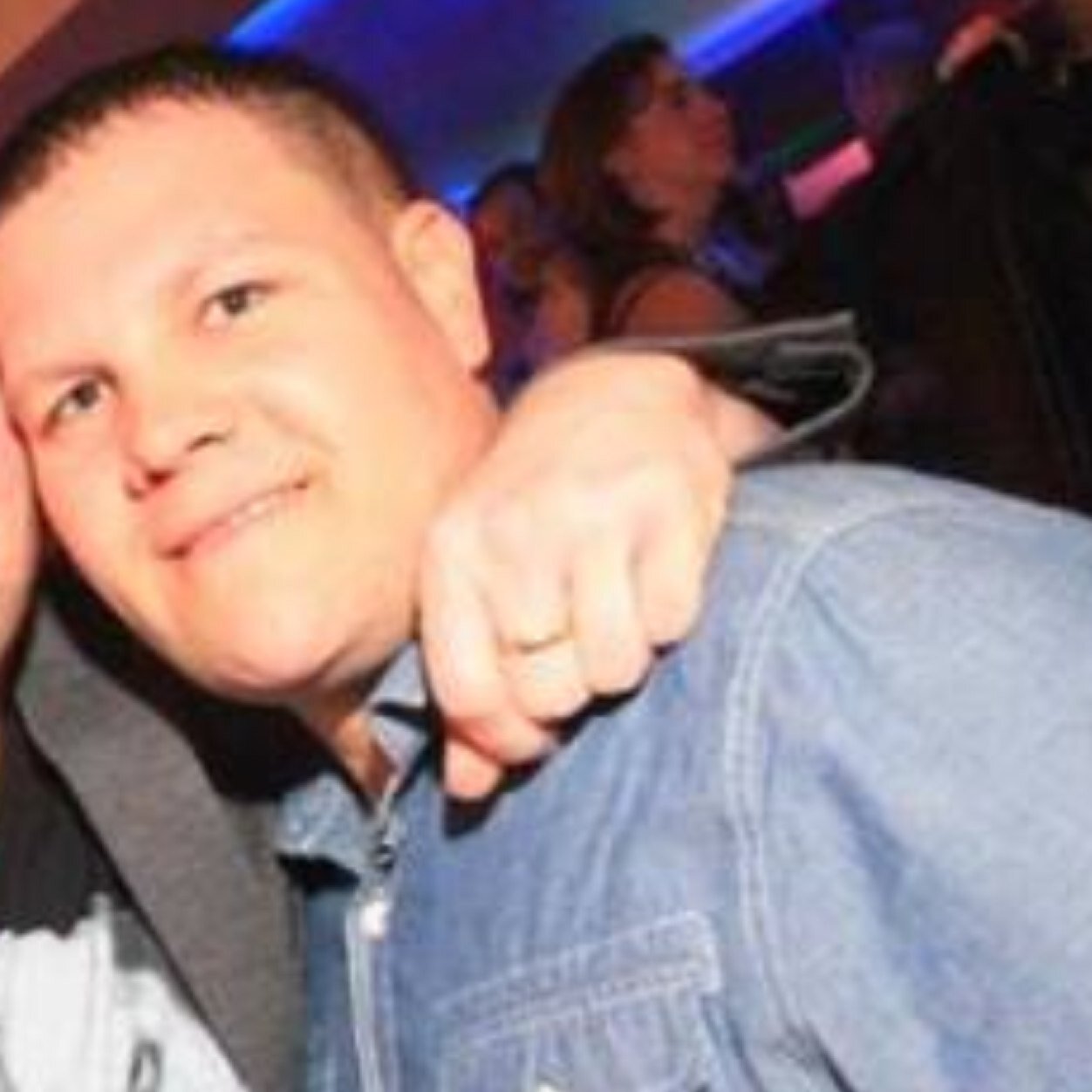 crossey1980's profile picture. 