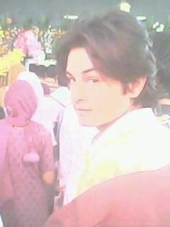 munda  sii  saaddaa  bahut hii  chngaa but after all this boy is  thandaa