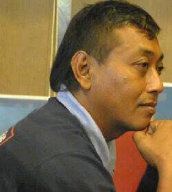 AgusChezle's profile picture. aktivitas touring & owner UD Cipta jaya

Mengetahui saja tidak cukup; kita harus menerapkan. Keinginan saja tidak cukup; kita harus melakukan.