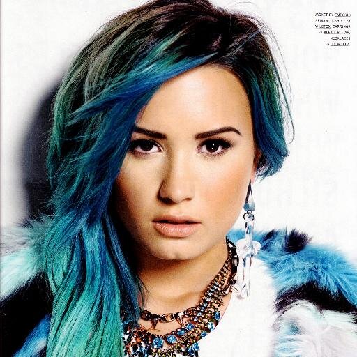 @ddlovato I love you. Please come to Germany. You are my inspiration. *-*