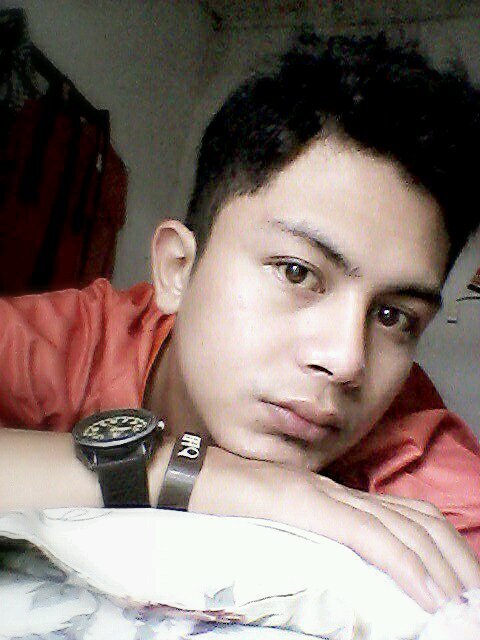 Kebahagian kita yg ciptakan bukan omongan orng yg tak tau apa2 || ManUntFC Fans|| IG : Rizallrizal |LINE : Rizallrizal.