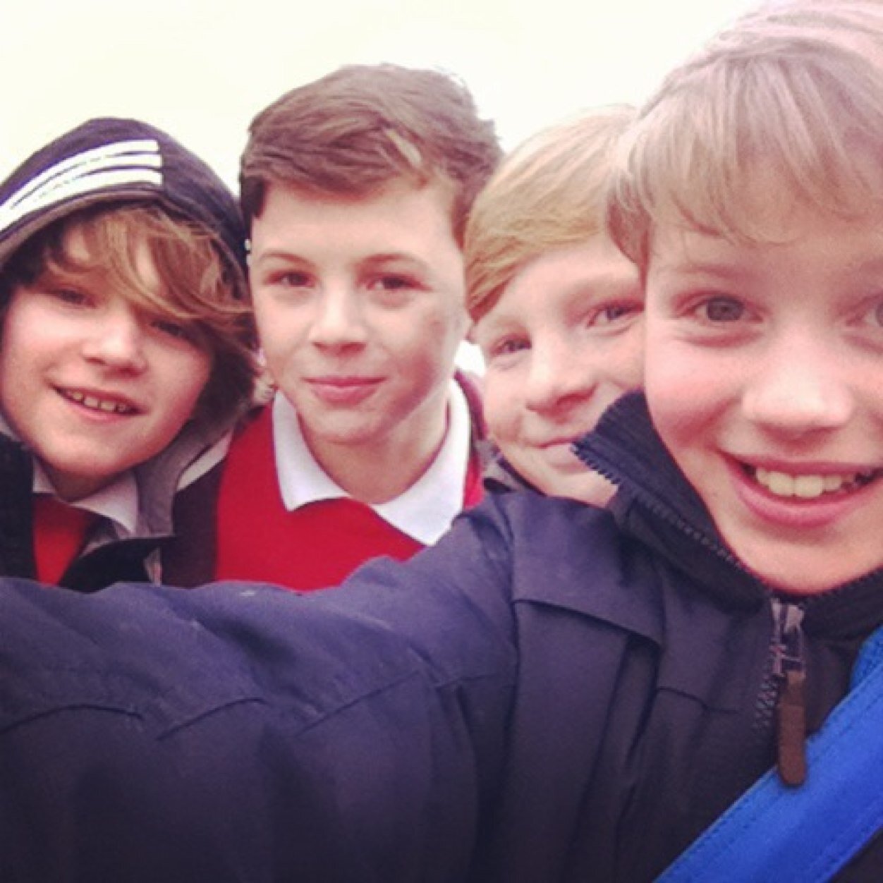 I love football follow 4 a follow