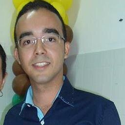 Graduando em Engenharia Civil!  Ousadia pra vencer, Alegria pra viver... ♫