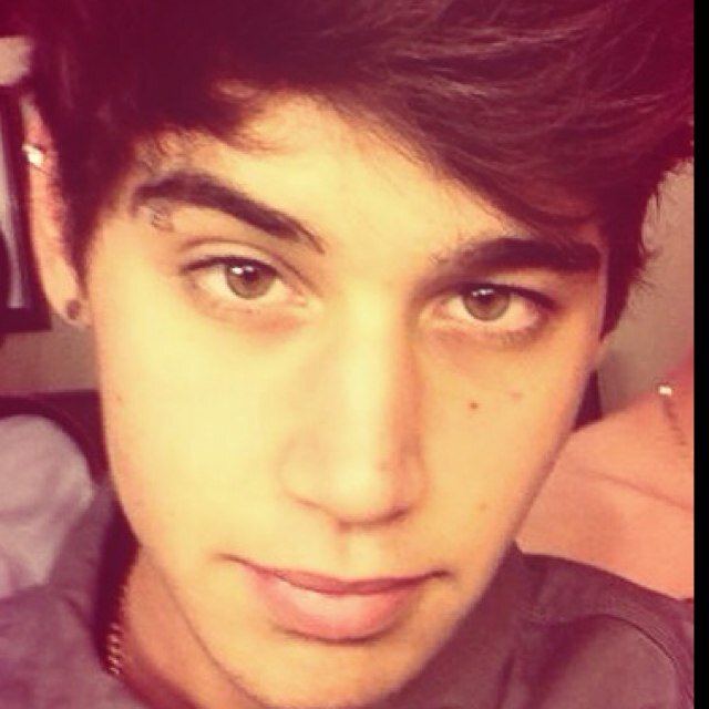 ♡ These boys are my life but to get noticed is my dream ♡ • Beau+James/5, 0/5, 0/4, TheVamps+Brad/4, Matt , Jake , Jordy O'K •