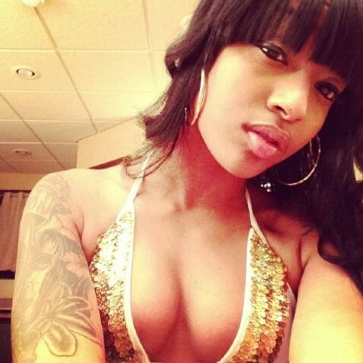 Im a super babe wit nothing but the top notch babes on my roster wait n for your eyez. http://t.co/mFLDExcOXx