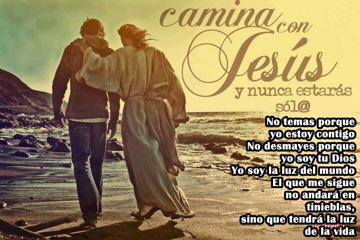 El Señor es mi pastor;
tengo todo lo que necesito.