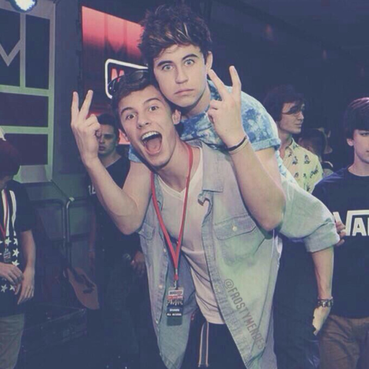 I gave u a free follow so follow @cameronsbaexx please ❤️