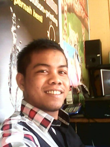 ronaldifebrisaf's profile picture. eeeeeeaaaaaa...giiittuuu...