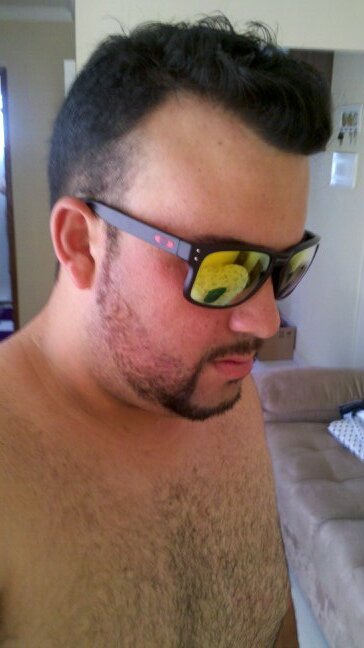 eduardo32108300's profile picture. 