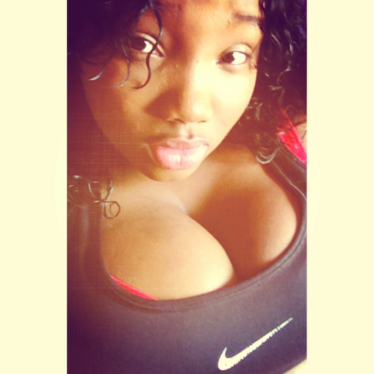 KIK $$ LeannToGudda • TAKEN • 18 Yrs Old