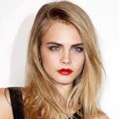 Cara||19||unicorno||bisex||ciamby||tette||vende banane a tempo pieno||