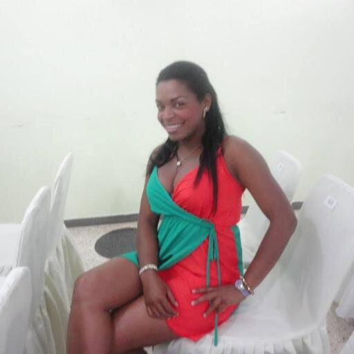 soy una chica muy alegre y positiva . contador publico egrasada de julio 2013  en la mejor casa de estudio l.u.z