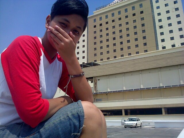 SINGLE BACK :')